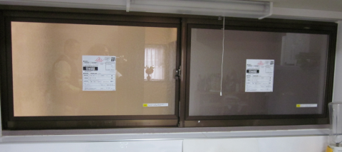 台所が寒い～寒すぎる・・・窓ガラスを複層断熱ガラスに交換